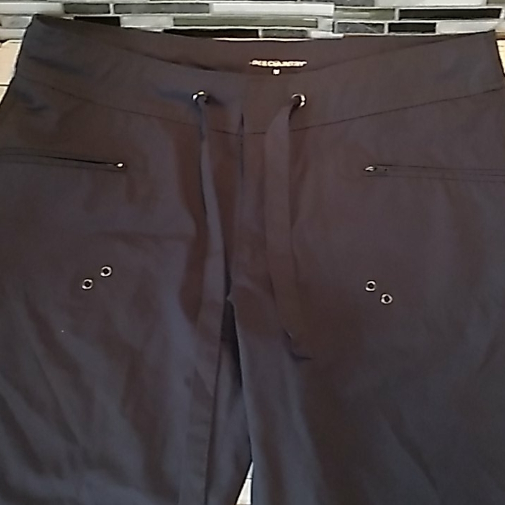 Womans medium Free Country long active shorts